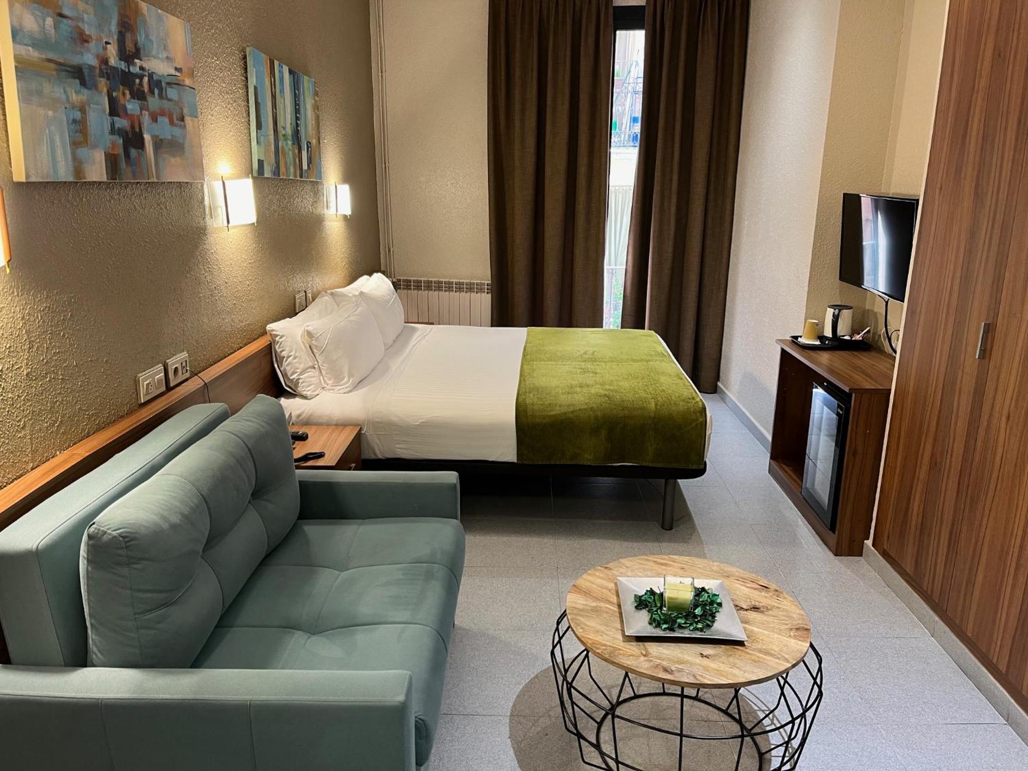 Hostal Iznajar Barcelona 2* Barcelona