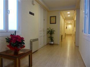 Hostal Iznajar Barcelona Hotel